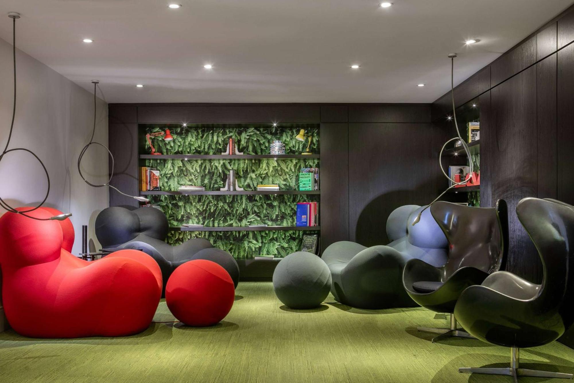 เมเลีย เปาลิสตา Hotel เซาเปาโล ภายนอก รูปภาพ The Library at The Standard East Village